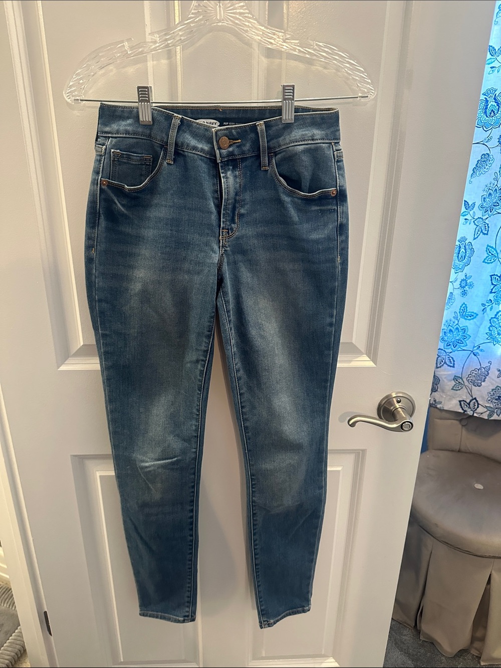 Old Navy Pop Icon Skinny Women's Classic Midwash Blue Jeans